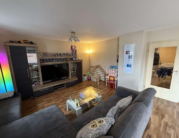 Klasse 3 Zi Wohnung mit herrlicher Terrasse in Ortsmitte von Bergkirchen - Foto 1