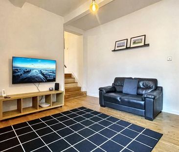 3 bedroom flat to rent - Photo 1