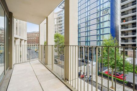 3 bedroom flat to rent - Photo 5