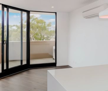 1 Bed, 1 Bath - Photo 2