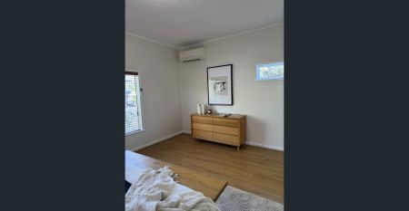 Spacious Upstairs Living with Georges River Views - Photo 4