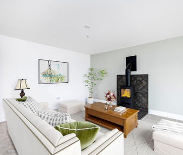 5 bedroom detached house to rent - Photo 1