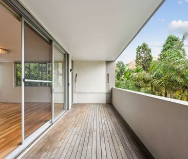 Executive Style 3 Bedroom Apartment in Bondi - Photo 3