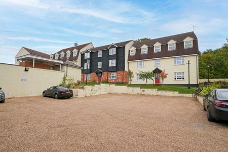 Red Lion Court, CM23, Bishops Stortford - Photo 2