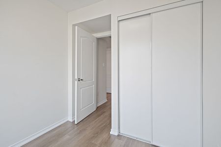 For Lease - 7 Applewood Lane Unit# 223, Toronto, Ontario - Photo 4