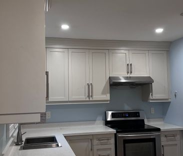 For Lease - 72 Daphne Crescent Unit# Main, Barrie, Ontario - Photo 2