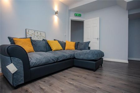 Property to rent - Photo 3