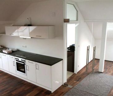 KLOSTERNEUBURG - LOFTARTIGE ARCHITEKTENWOHNUNG - FÜR SPORTLICHE - Photo 2