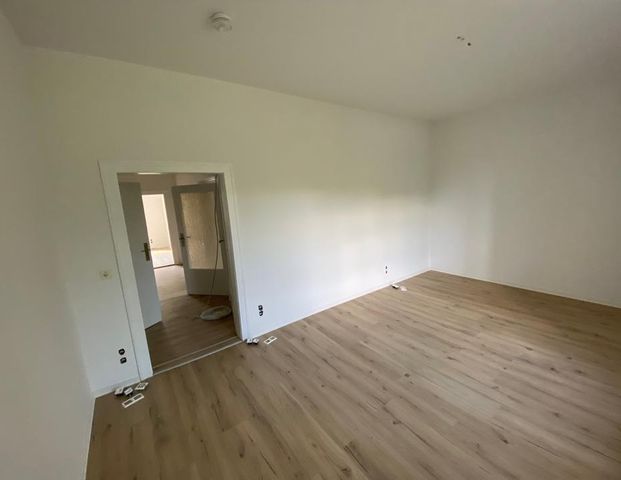 Tolle 3-Raum-Wohnung im Bauhausstil direkt am Zeisigwald - Foto 1