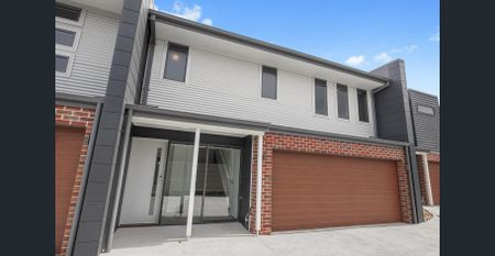 Brand New Executive Townhouse - Photo 2