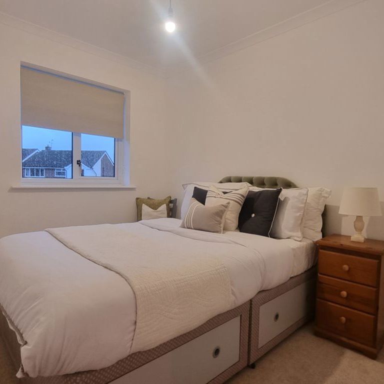 Fairfield Rise, Wollaston, Stourbridge, DY8 - Photo 1