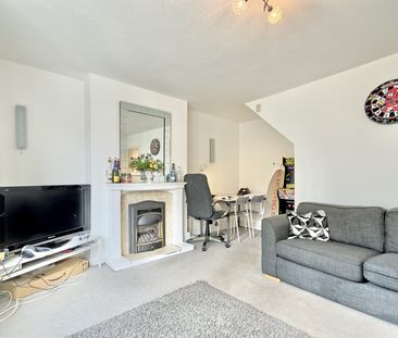 3 Bed Flat, Micawber Court, N1 - Photo 3