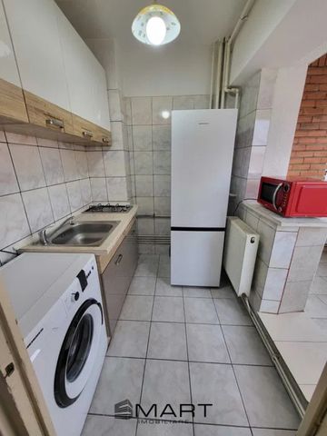 Garsonieră luminoasă de închiriat în Răcădău – Str. - Fotografie 3