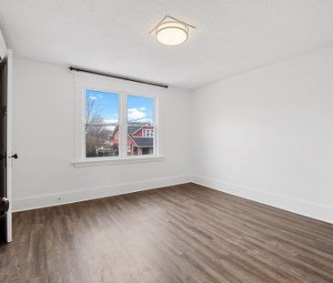 For Lease - 5070 Third Avenue, Niagara Falls, Ontario - Photo 4