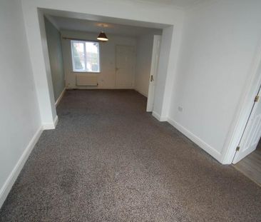 3 bedroom detached house to rent - Photo 6