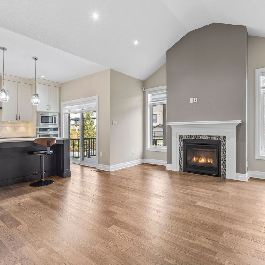 For Lease - 1038 Trailsway Avenue, London South, Ontario - Photo 1