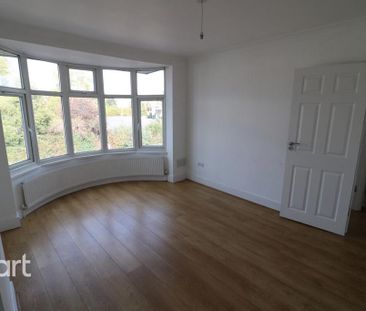 4 bedroom terraced house to rent - Photo 2