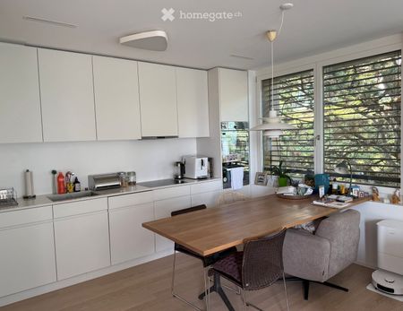 Schöne, neuwertige Wohnung an sehr ruhiger Lage in Höngg - Photo 3