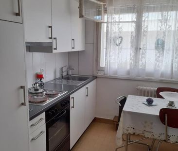 "Grossflächige Wohnung an zentraler Lage" - Photo 3