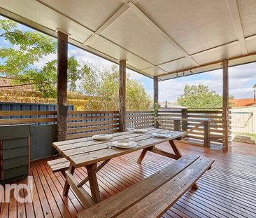 Coolbellup - Photo 1