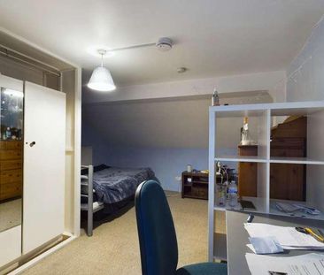 Ladysmith Road, BN2 - Photo 4