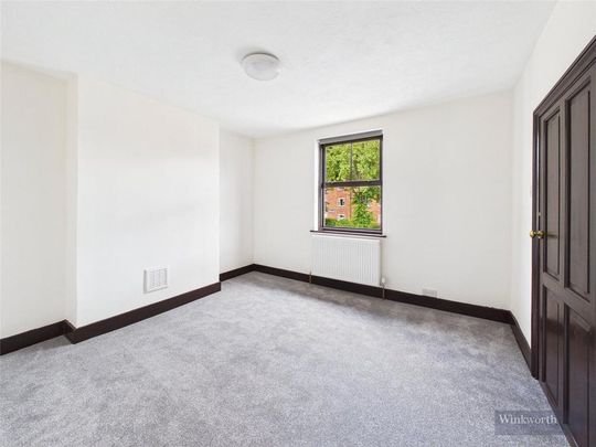 2 bedroom property to rent - Photo 1