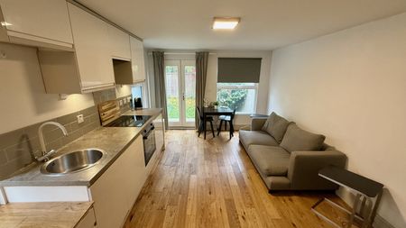 Woodhurst Road, Moseley, B13 - Photo 2