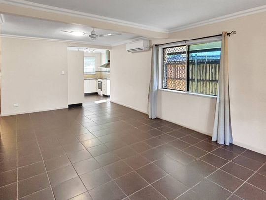 Spacious 3 Bedroom Unit - Photo 1