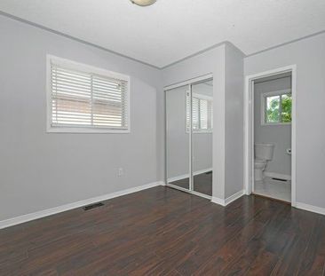 For Lease - 510 Taylor Crescent, Burlington, Ontario - Photo 3