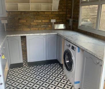 House share to rent - Photo 6