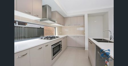 LARGE FAMILY HOME - Photo 3