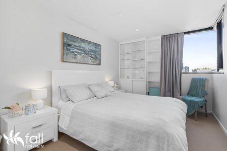 Fully Furnished, Inner City Apartment - Photo 3