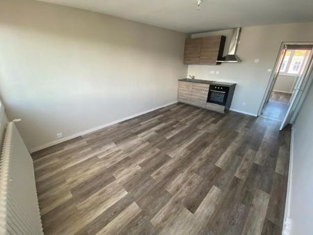 Location Appartement 3 pièces 49m² CHERBOURG-EN-COTENTIN 50100 - Photo 2