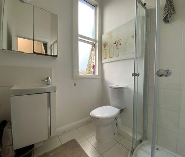 1 bedroom in a house share to rent - Photo 6