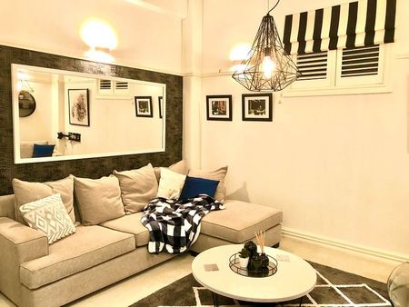 Furnished Classy One Bedroom Heritage Apartment. - Photo 4