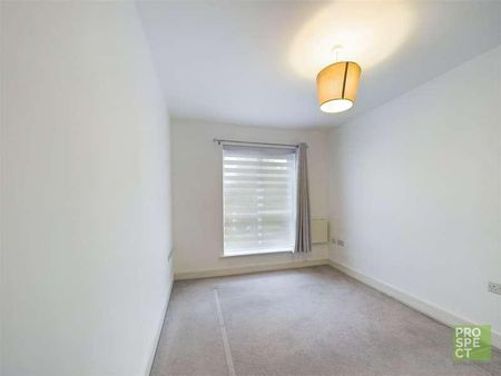 Lindisfarne Way, Reading, Berkshire, RG2 - Photo 4