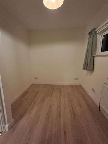 Fidler Place, WD23 - Photo 3