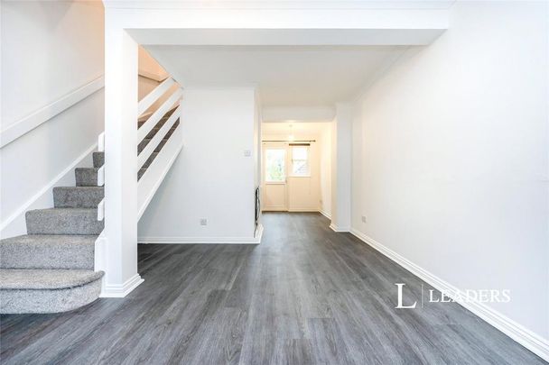 2 bedroom terraced house to rent - Photo 1