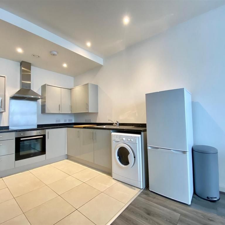 2 bedroom apartment to rent - Photo 1