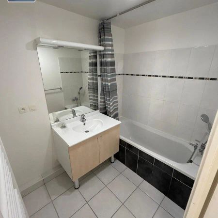 Appartement à louer 3 pièces 58.27m² - Photo 3