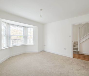 Uphill Drive, Larkhall - Photo 1