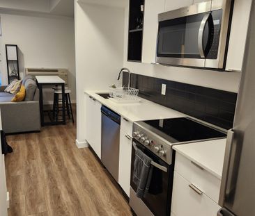 Sole Rutland Furnished 1 Bed 1 Bath - Photo 6