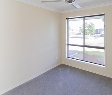 SPACIOUS FAMILY HOME IN THE AUGUSTUS ESTATE - Photo 4