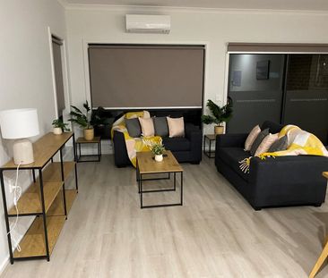 Private Ensuite Room - All utilities Included From $300/week - Photo 4