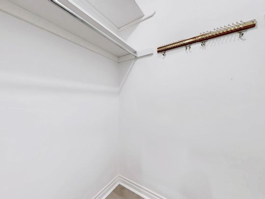 For Lease - 22 A Waltham Crescent, Richmond Hill, Ontario - Photo 1