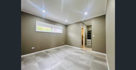 3-bedroom self-contained granny flat - Photo 3