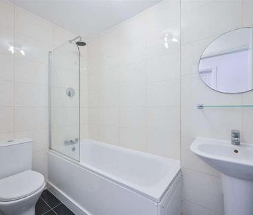 Grove Road, Sutton, SM1 - Photo 6