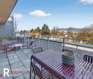 Condo in Vancouver East Side, BC - Photo 2