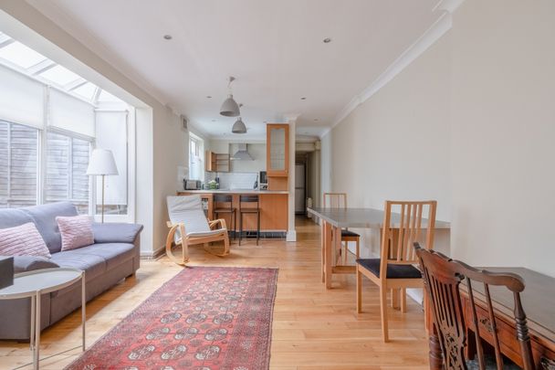 1 Bed Flat, Gloucester Terrace, W2 - Photo 1