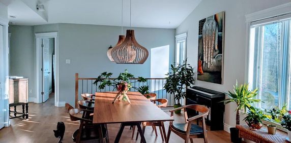 Maison à louer Estrie : Orford (Montagnac) 4 chambres; 2 SB; salle familiale ;piscine creusée chauffée; SPA. Entièrement meublée. Dispo 1er Juin 2026. - Photo 2